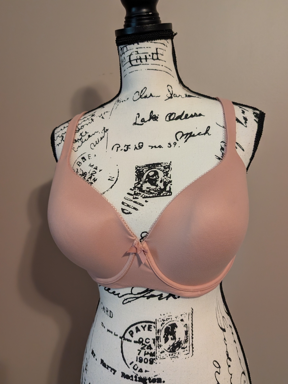Victoria's Secret Body By Victoria Lined Demi Bra